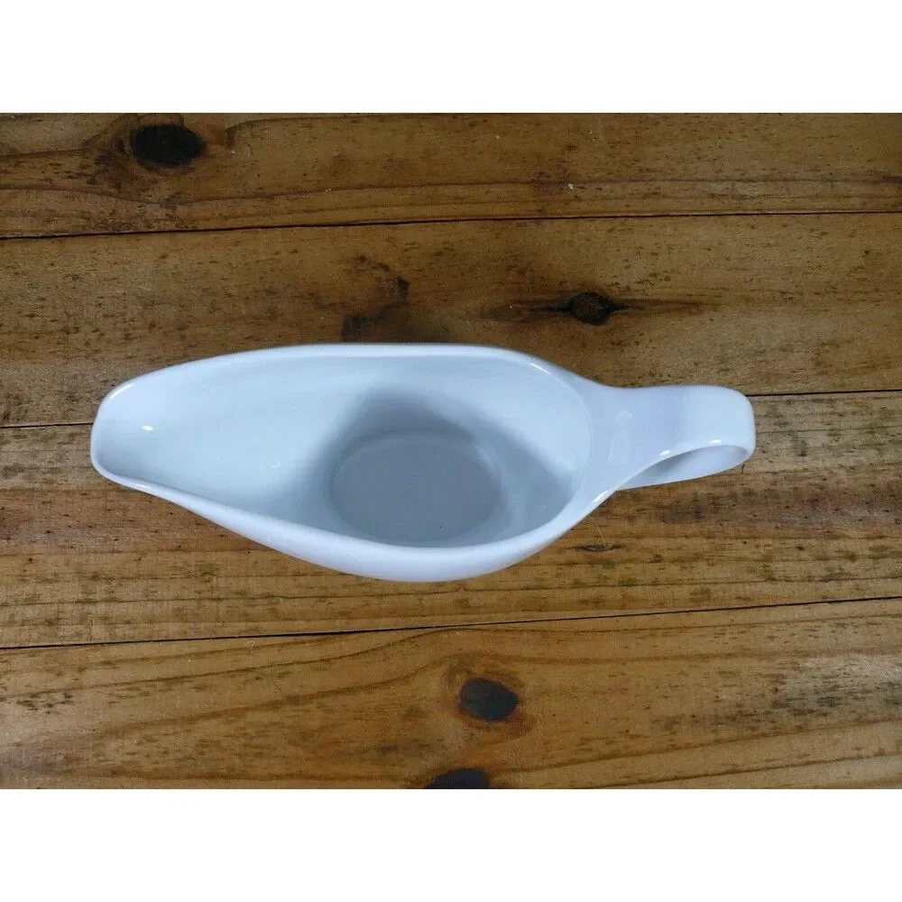 New BIA Gravy Sauce Boat White Holds 2 Cups